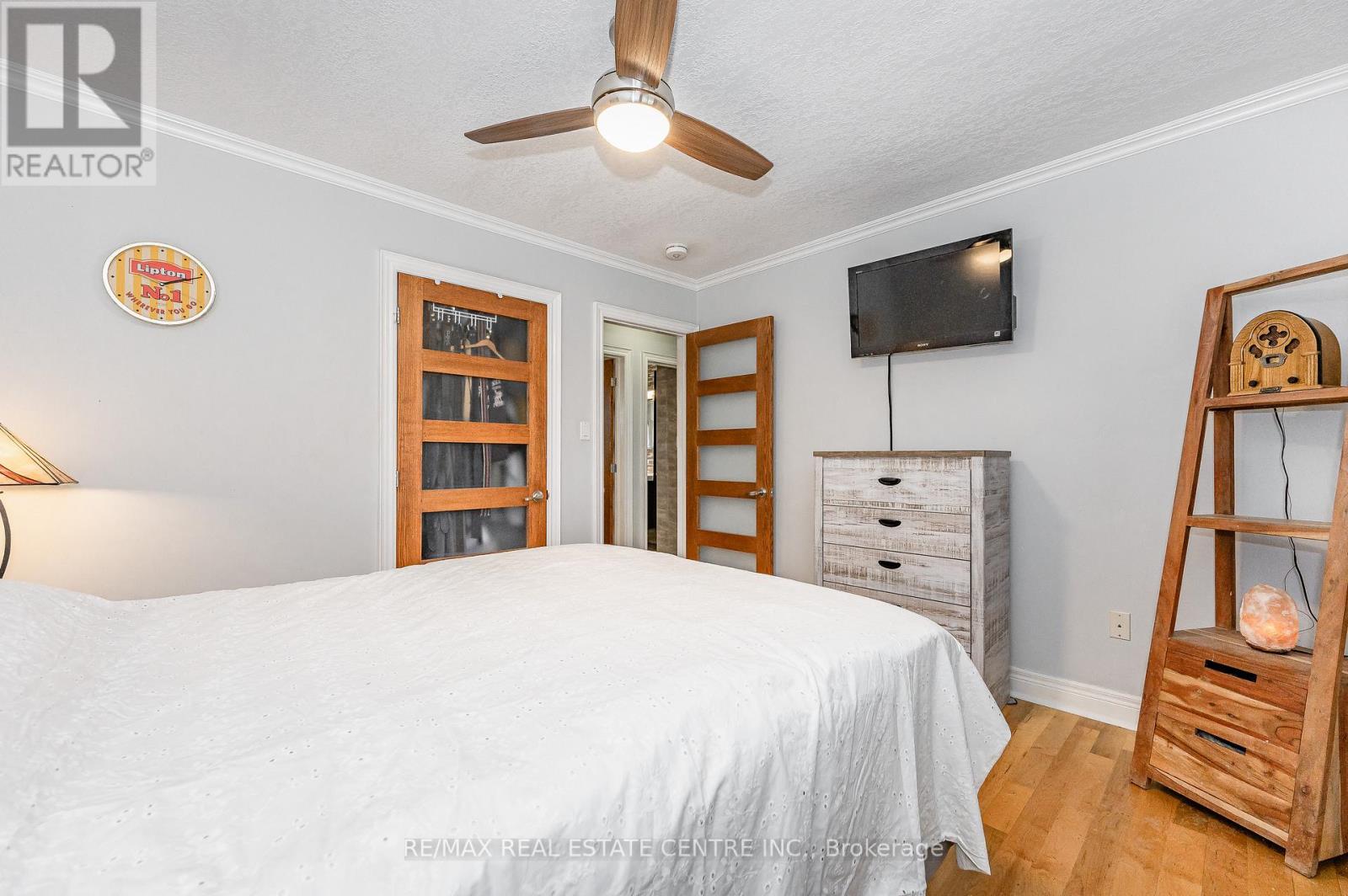 18 SUMMERSIDE CRES