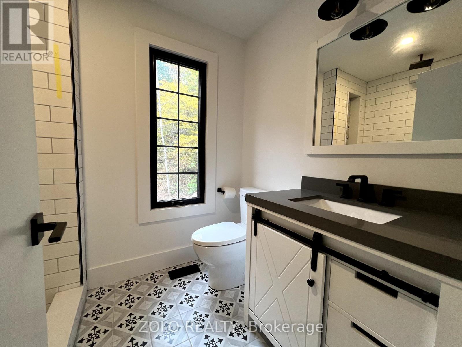 26 JOSEPH ST
