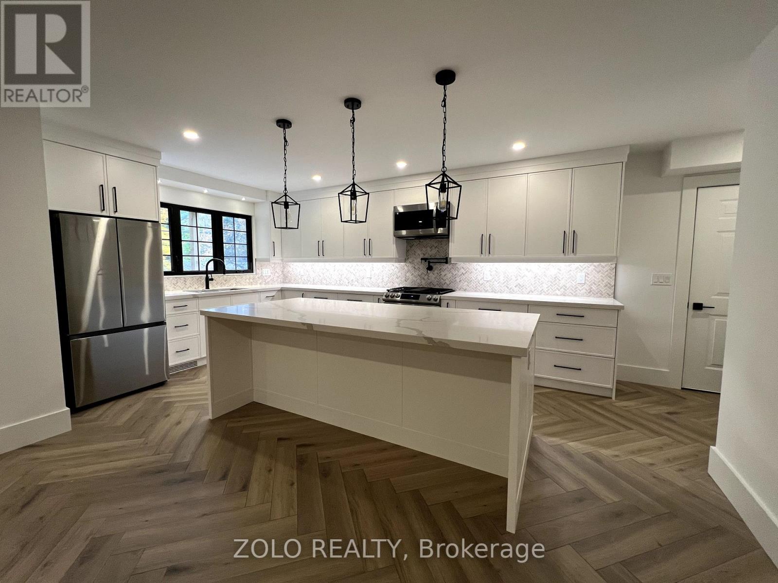 26 JOSEPH ST