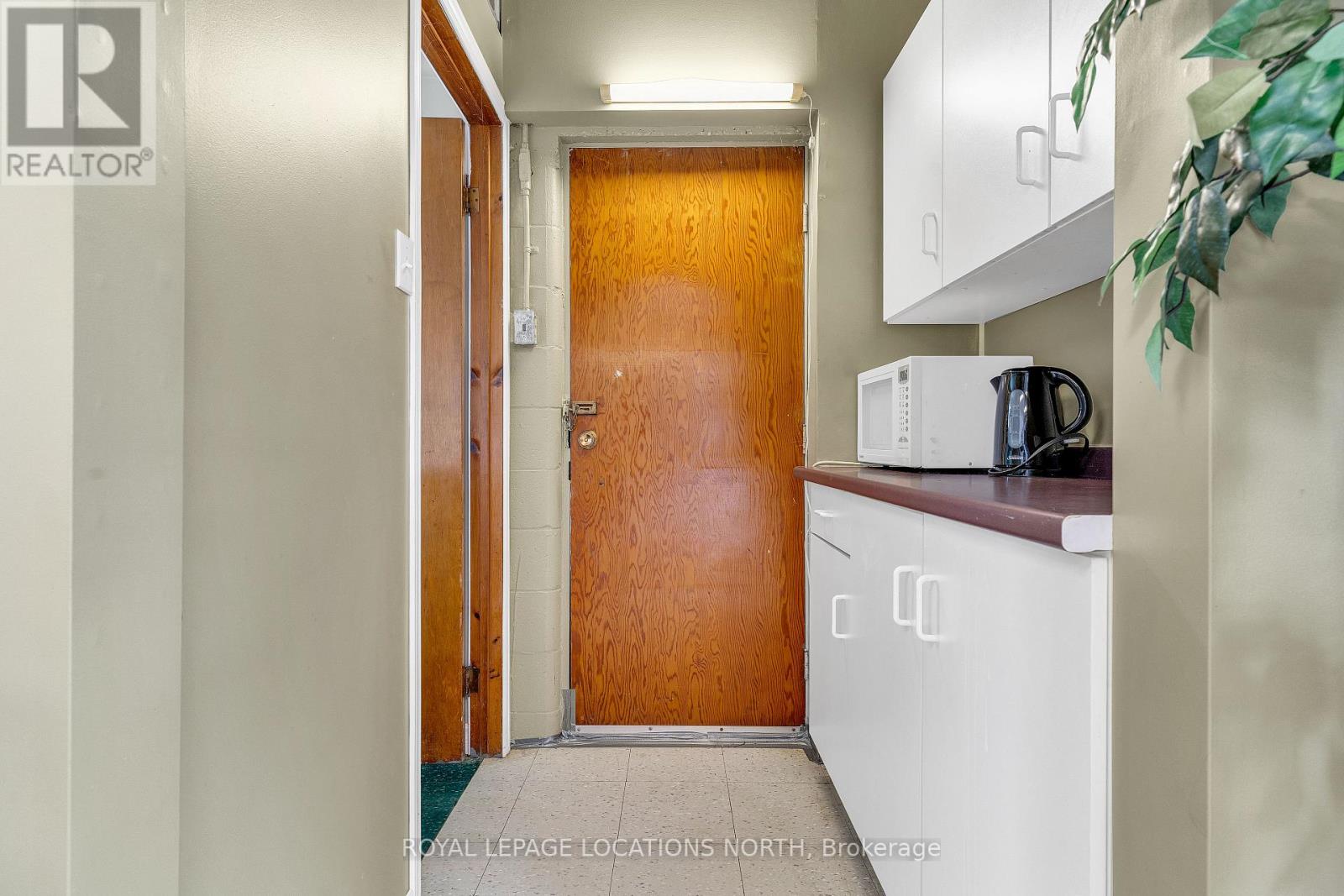 1325 2ND AVE E