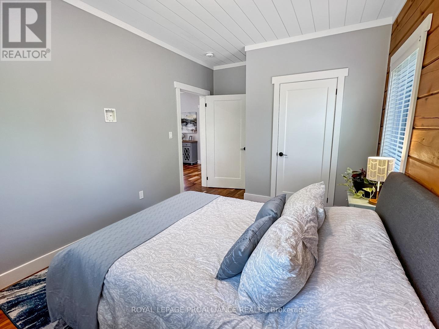 828 CEDAR SCHOOL RD