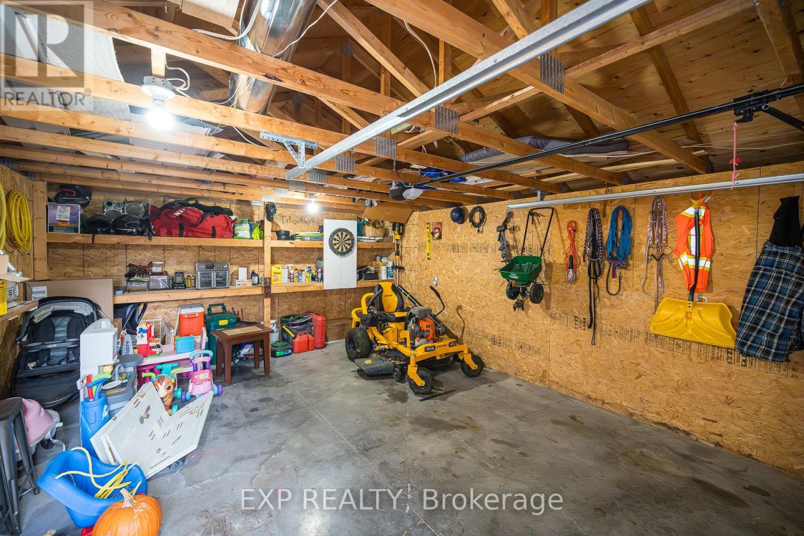 2203 COUNTY 11 RD