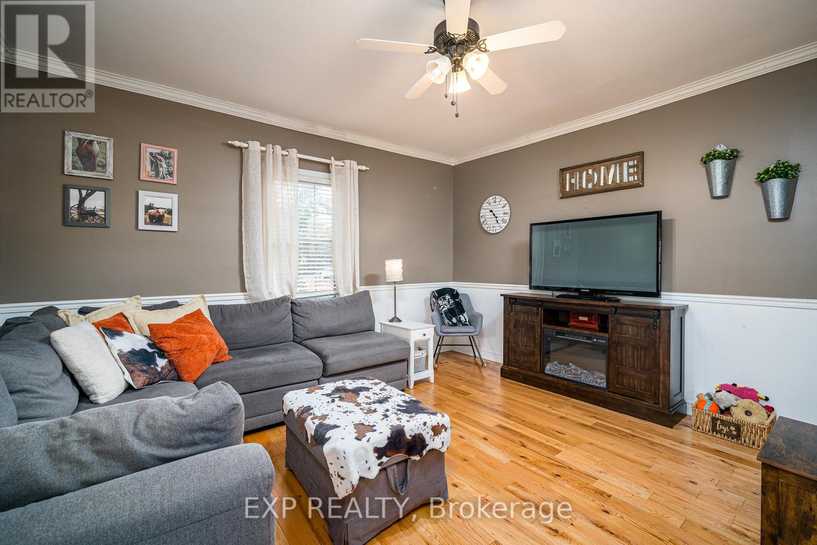 2203 COUNTY 11 RD