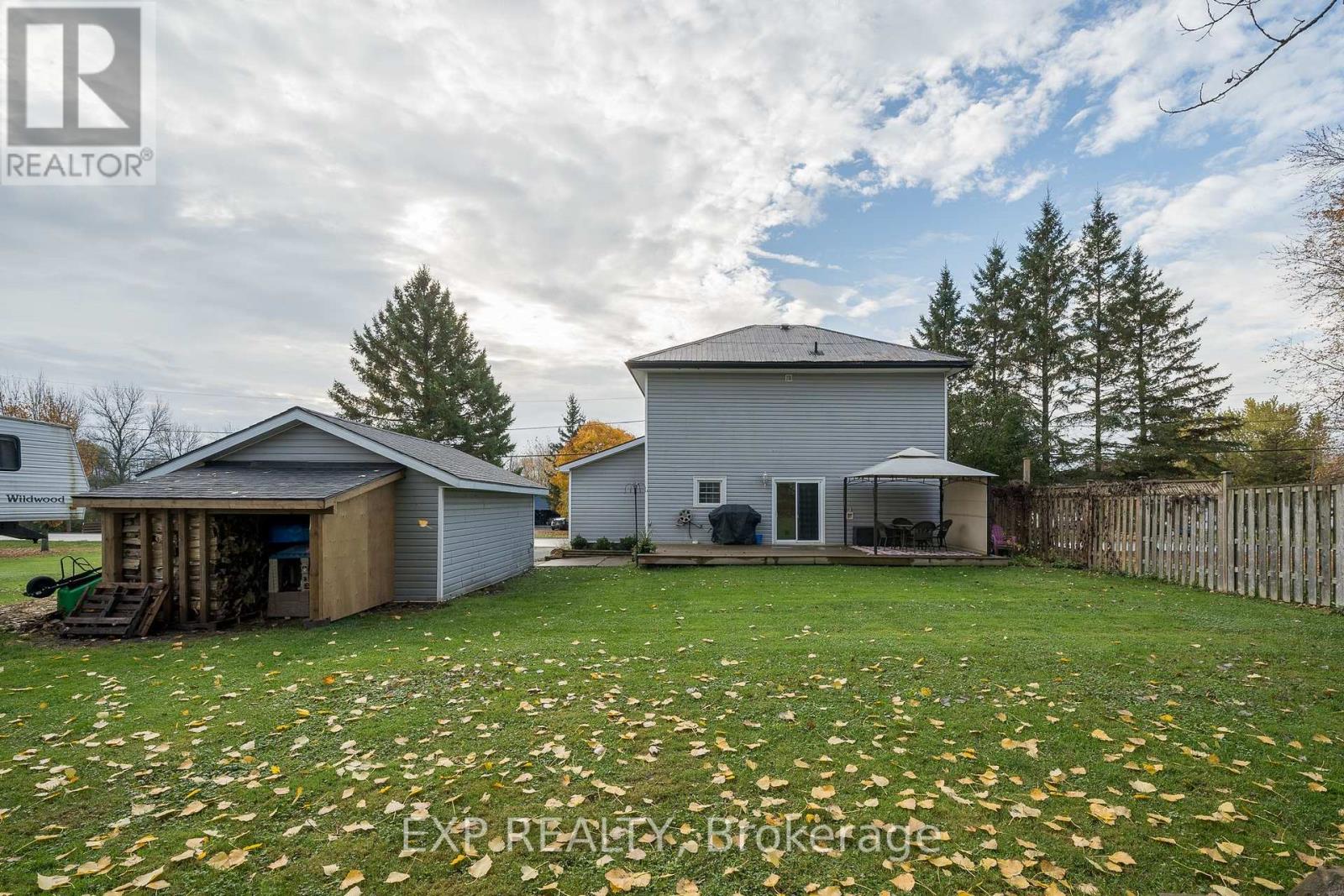 2203 COUNTY 11 RD