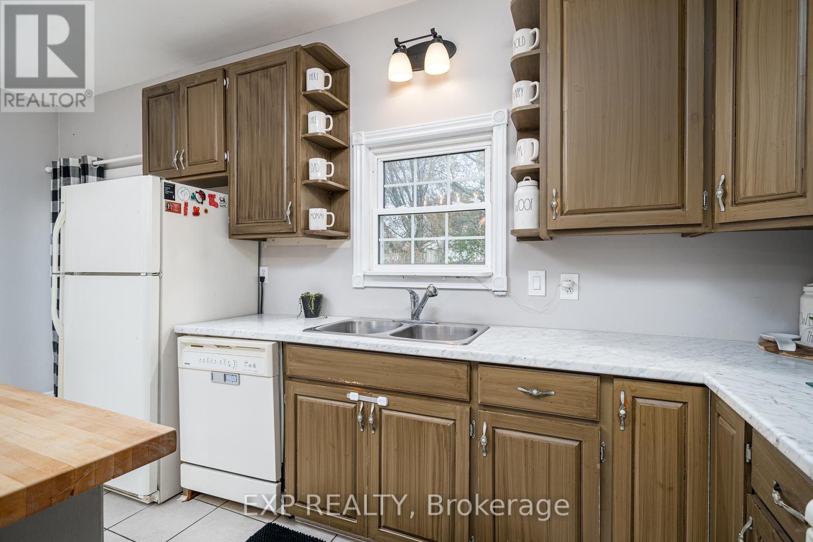 2203 COUNTY 11 RD