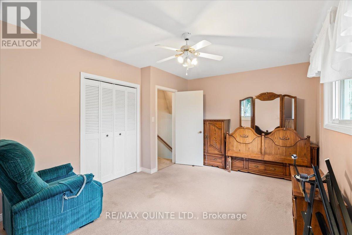 12 VILLAGE DR