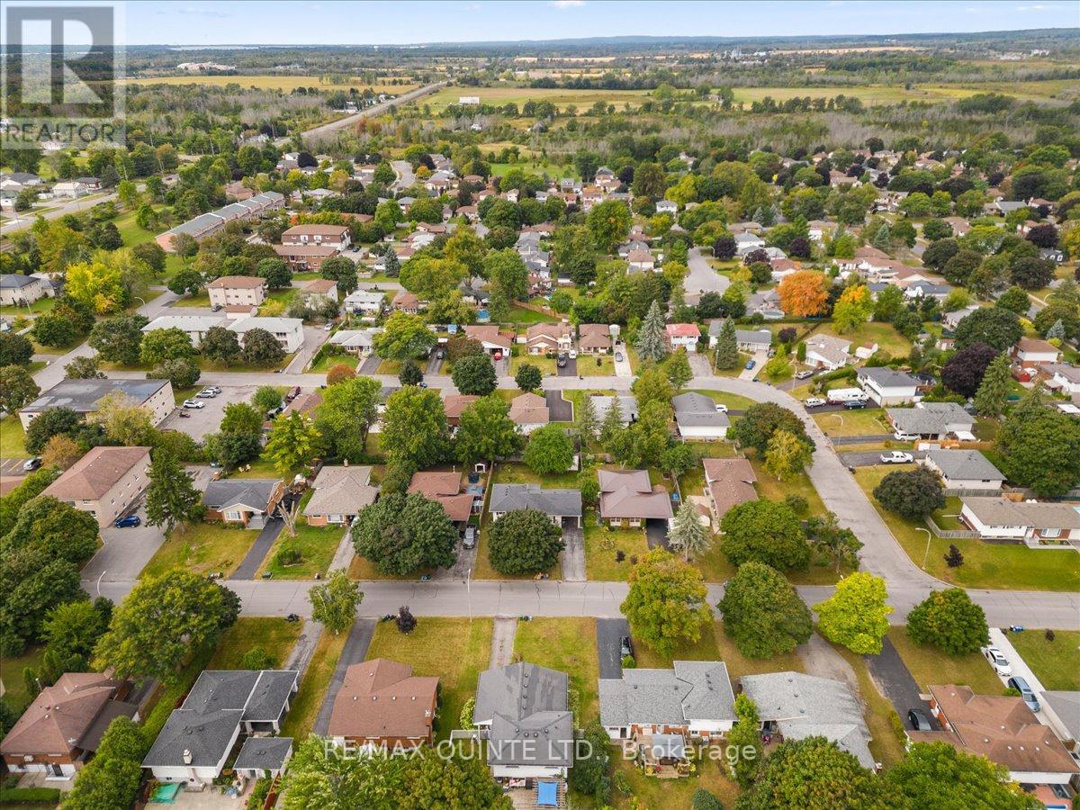 12 VILLAGE DR