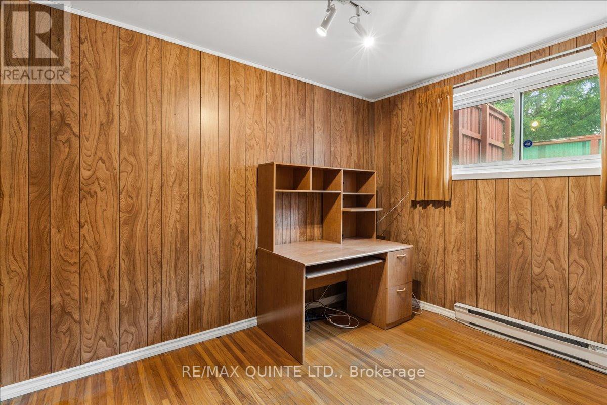 12 VILLAGE DR