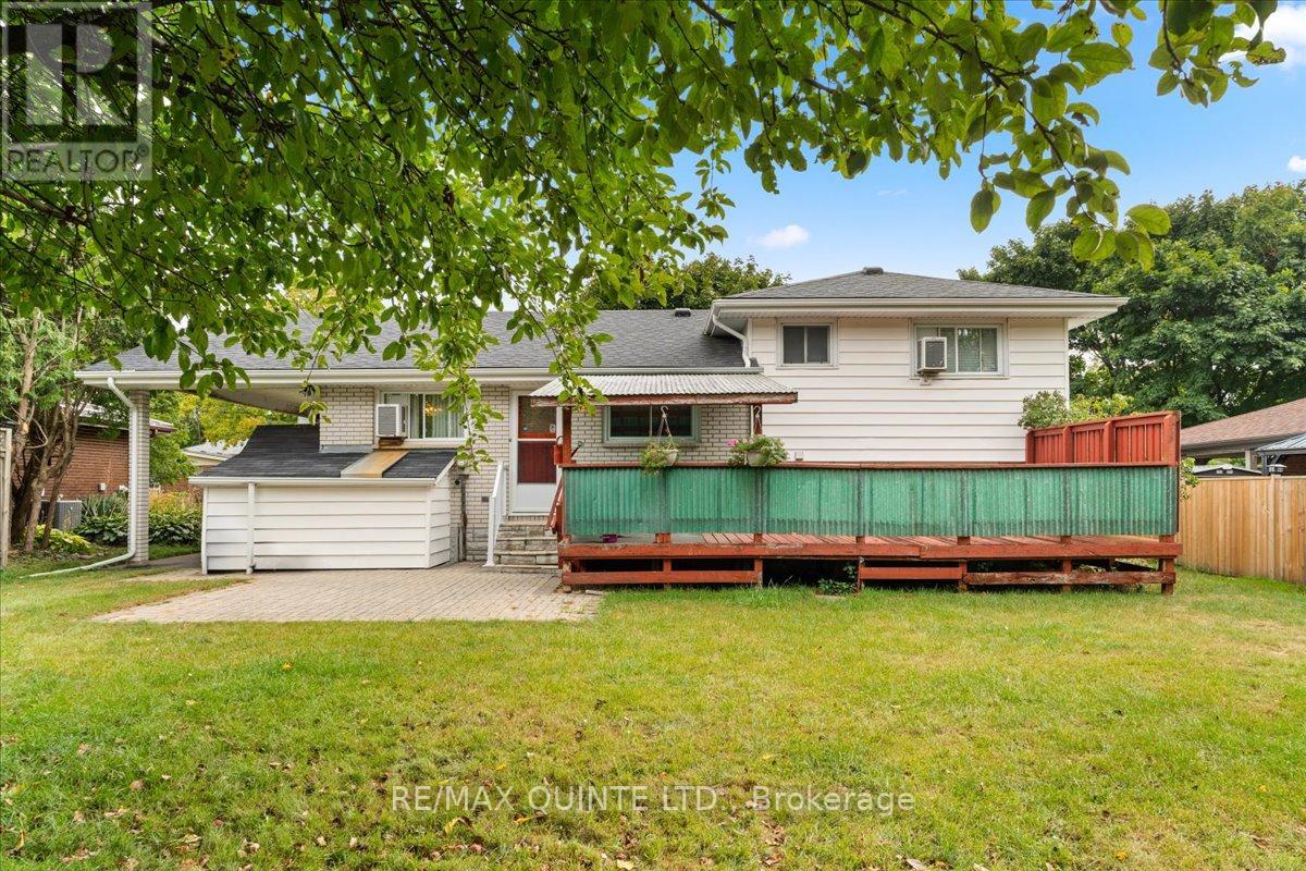 12 VILLAGE DR