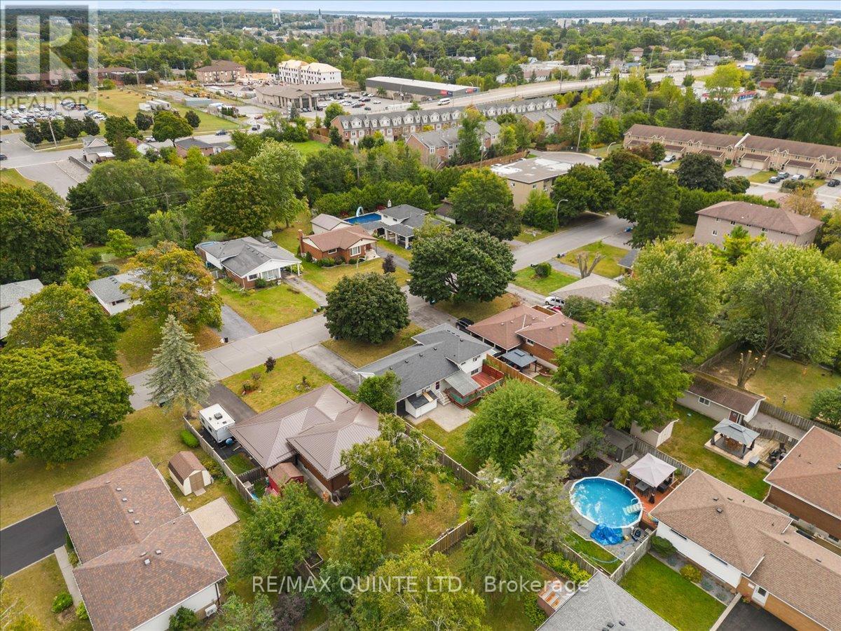 12 VILLAGE DR