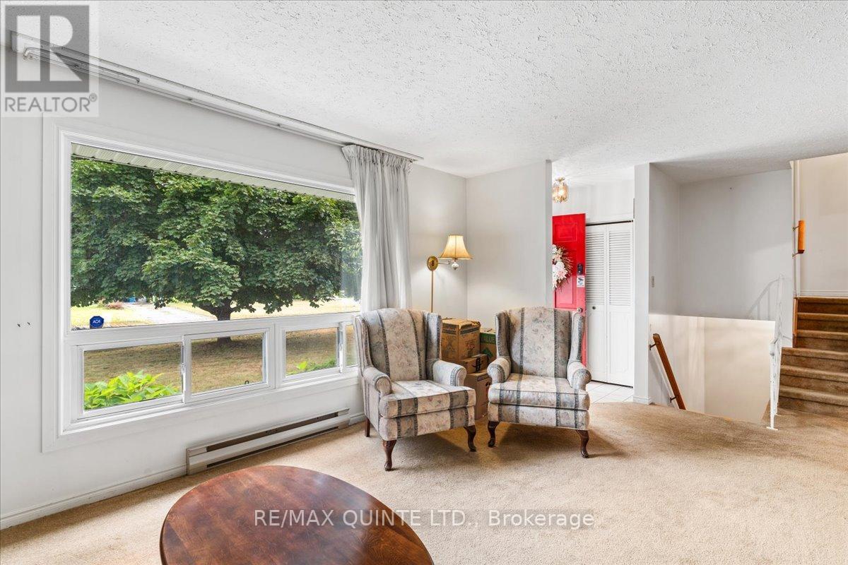12 VILLAGE DR