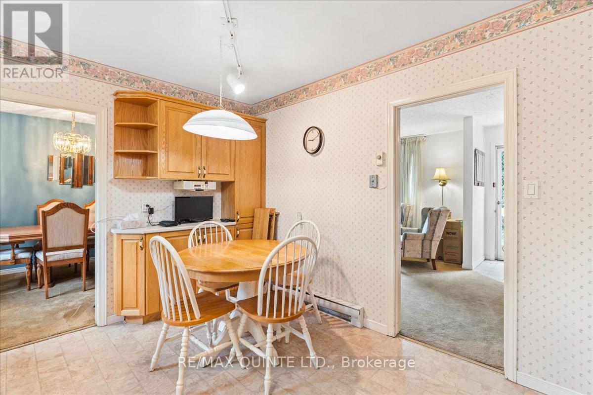 12 VILLAGE DR