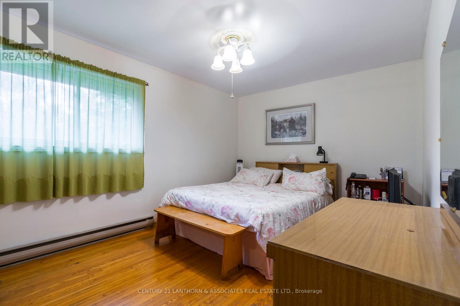136 HASTINGS DR
