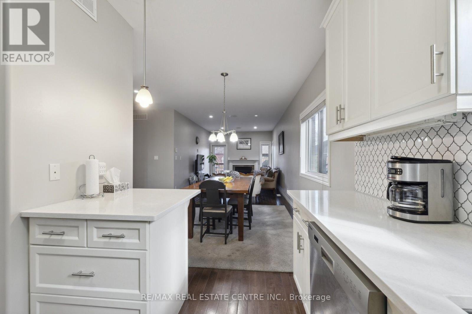 12 BARNETT ST