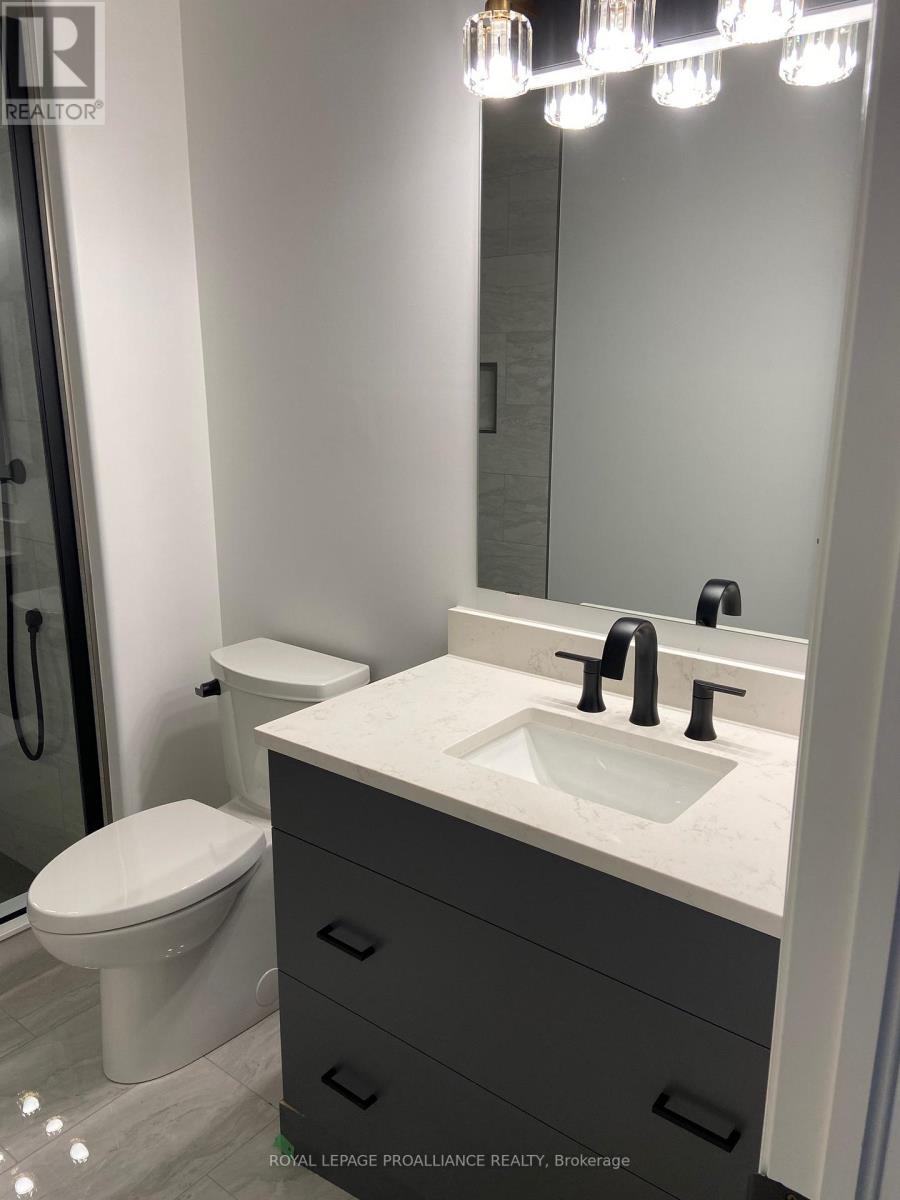 101 VILLENEUVE DR