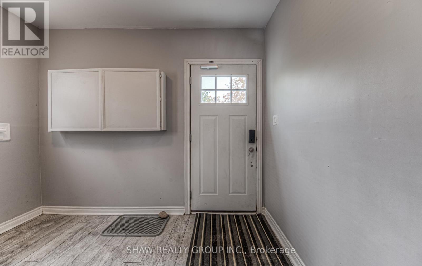306 DUNDAS STREET NORTH ST N