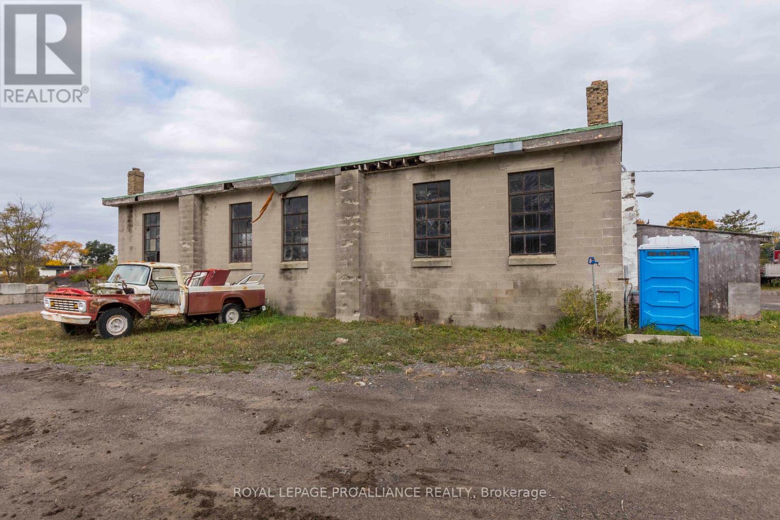 5568 HIGHWAY 62