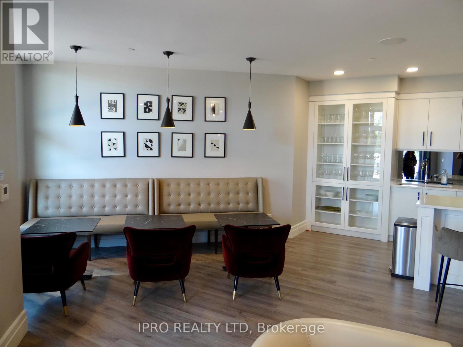 #608 -155 CAROLINE ST S, #608