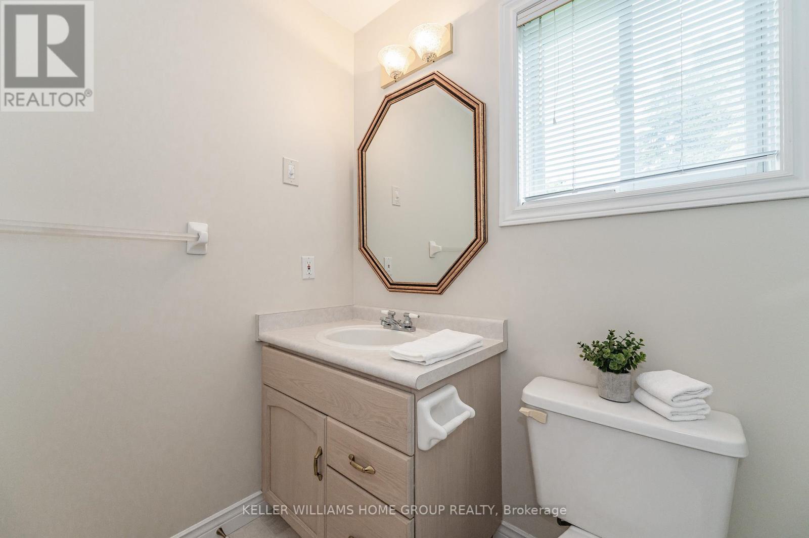12 SPRUCEHAVEN CRT