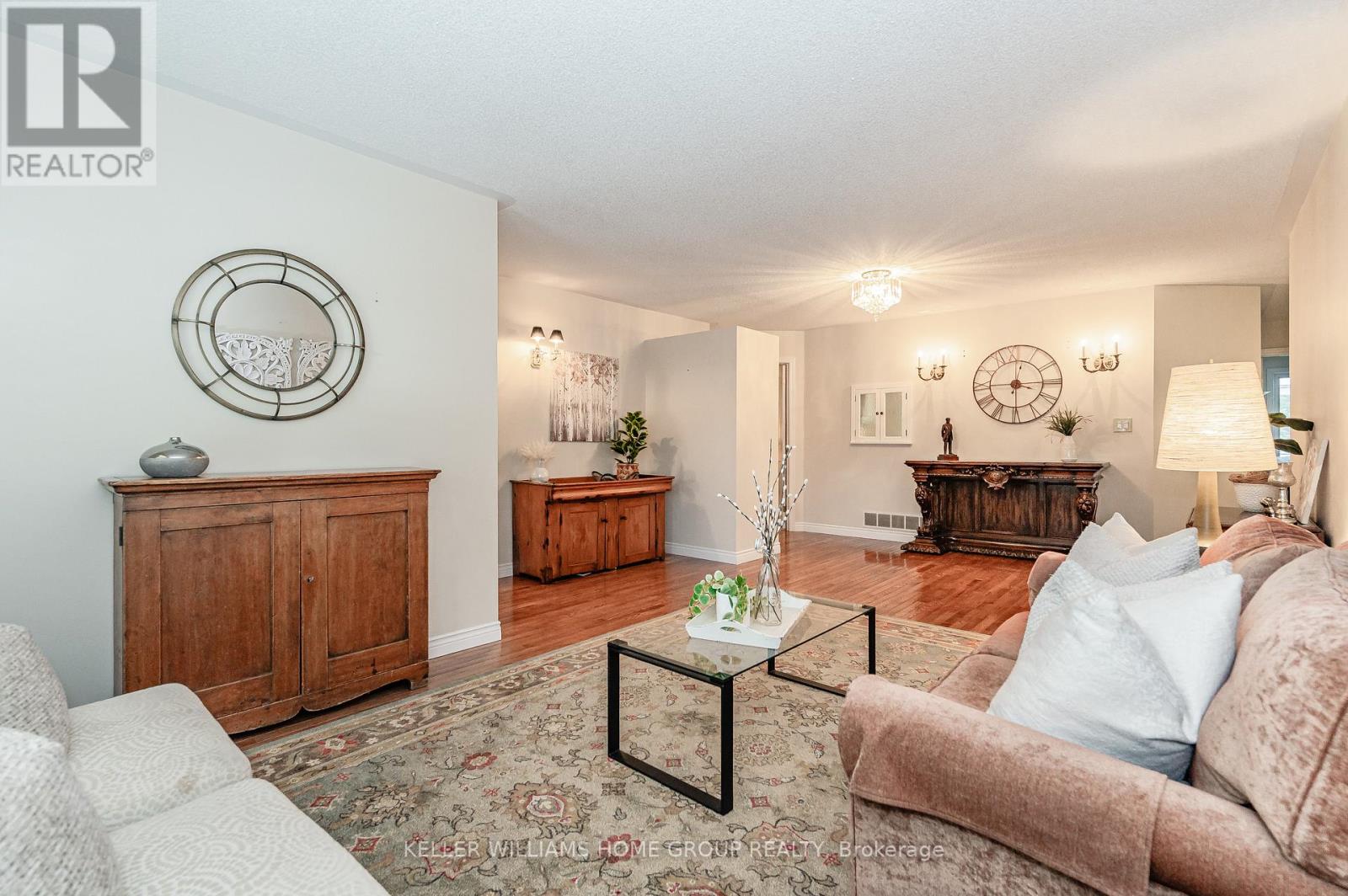 12 SPRUCEHAVEN CRT