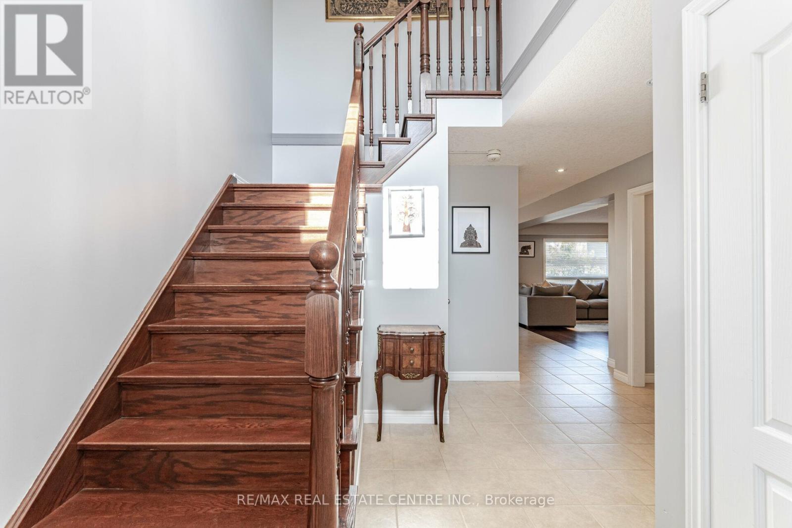 76 BARD BLVD