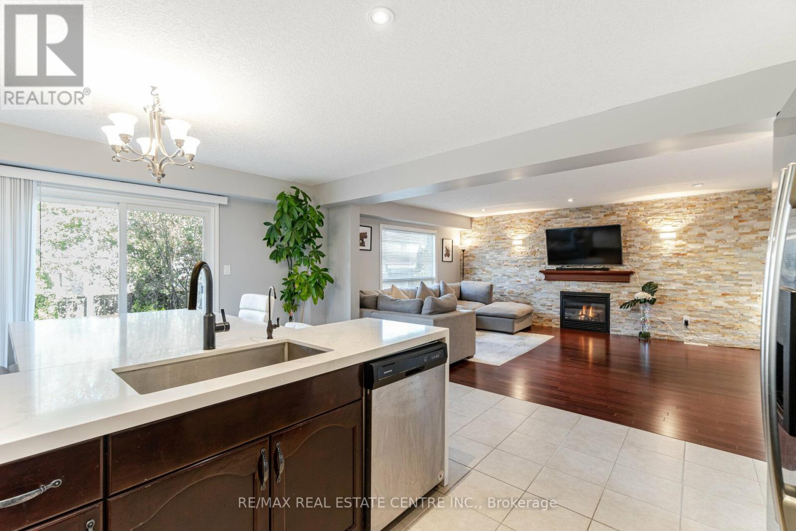76 BARD BLVD