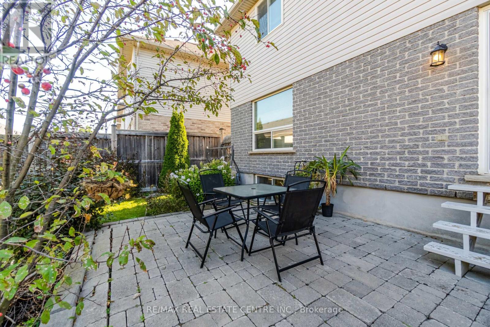 76 BARD BLVD