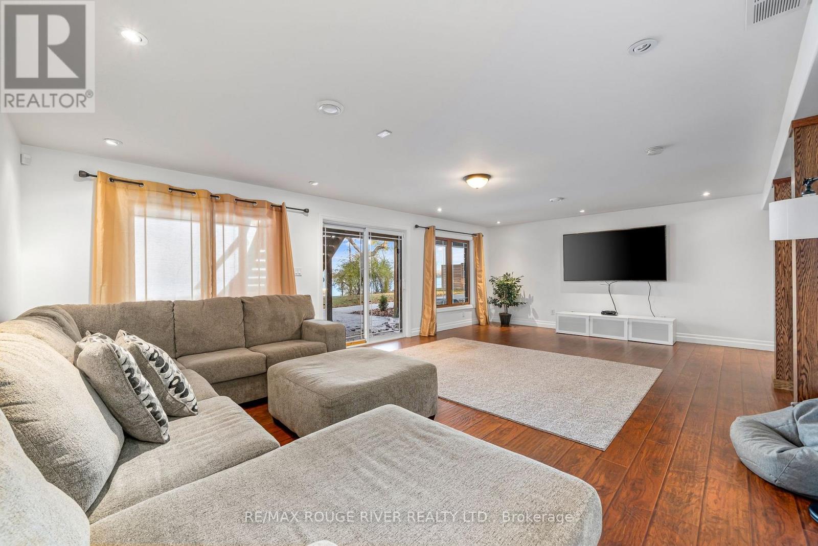 97 SANDY COVE DR