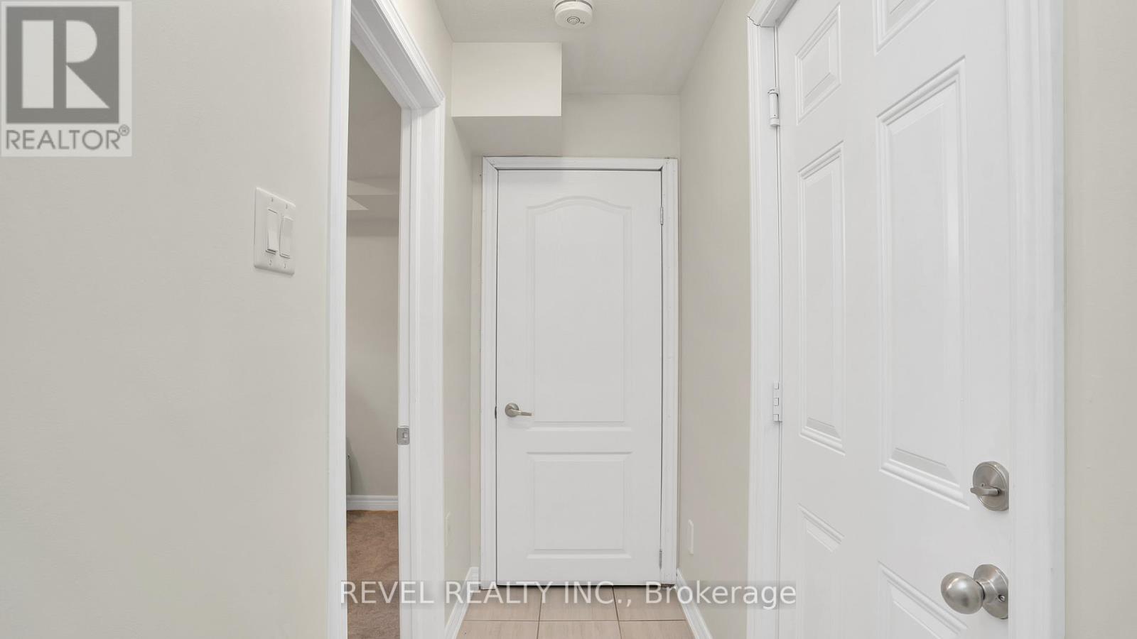 768 LINDEN DR