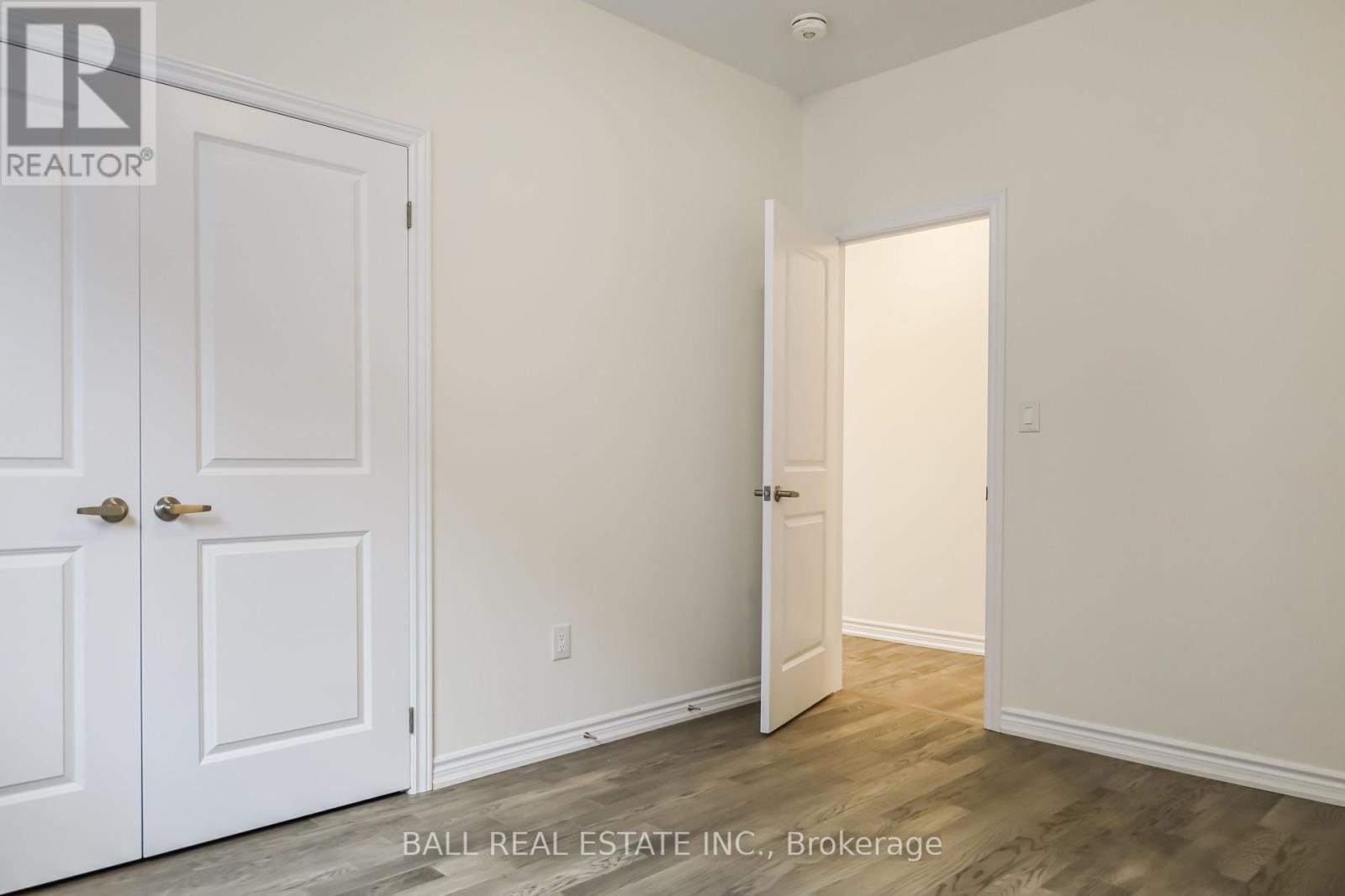 31 HILLCROFT WAY