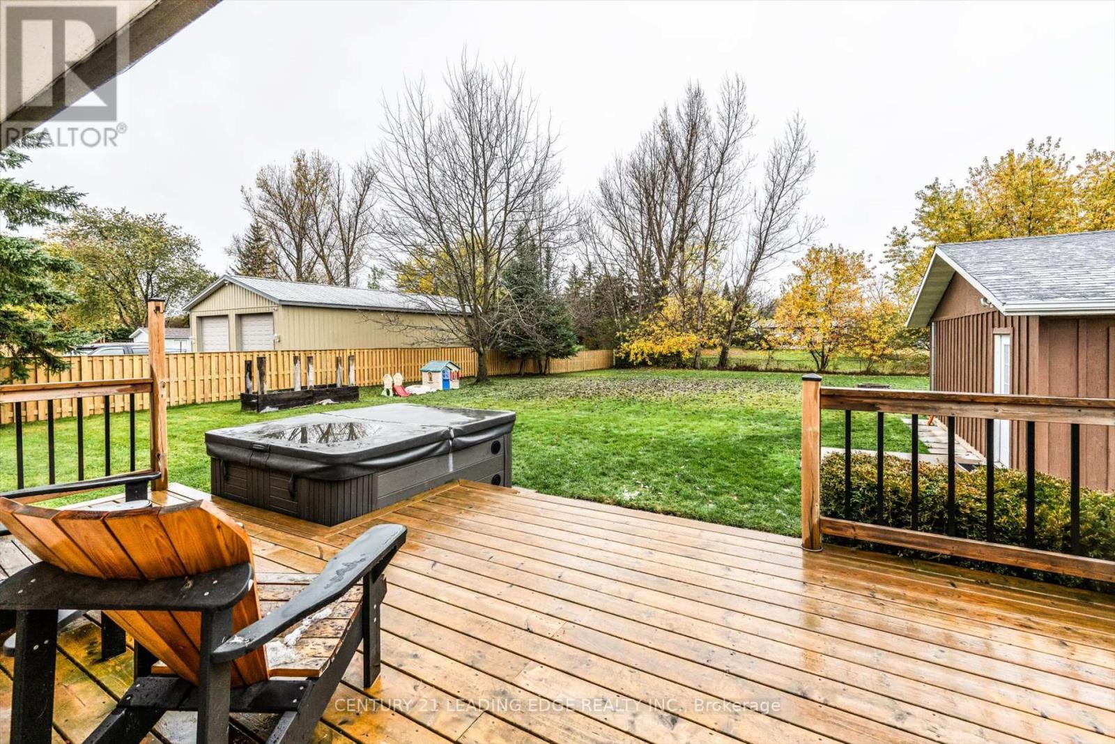 29 JANET DR