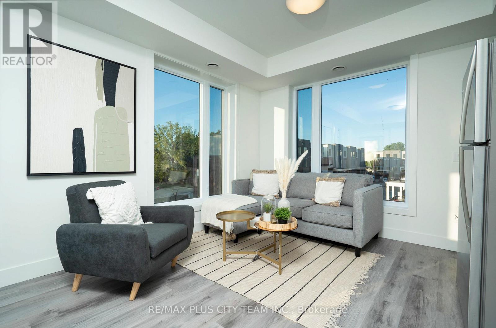 #301 -103 ROGERS ST, #301