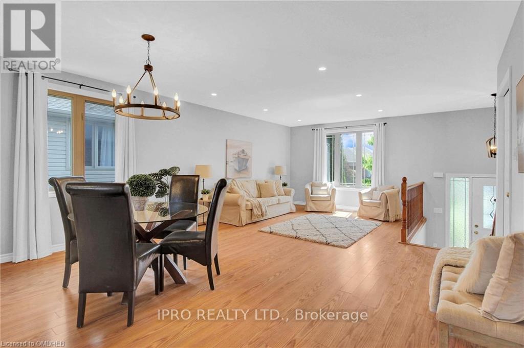 33 OSBORN AVE