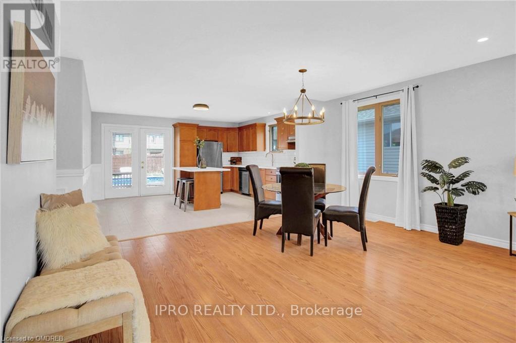 33 OSBORN AVE
