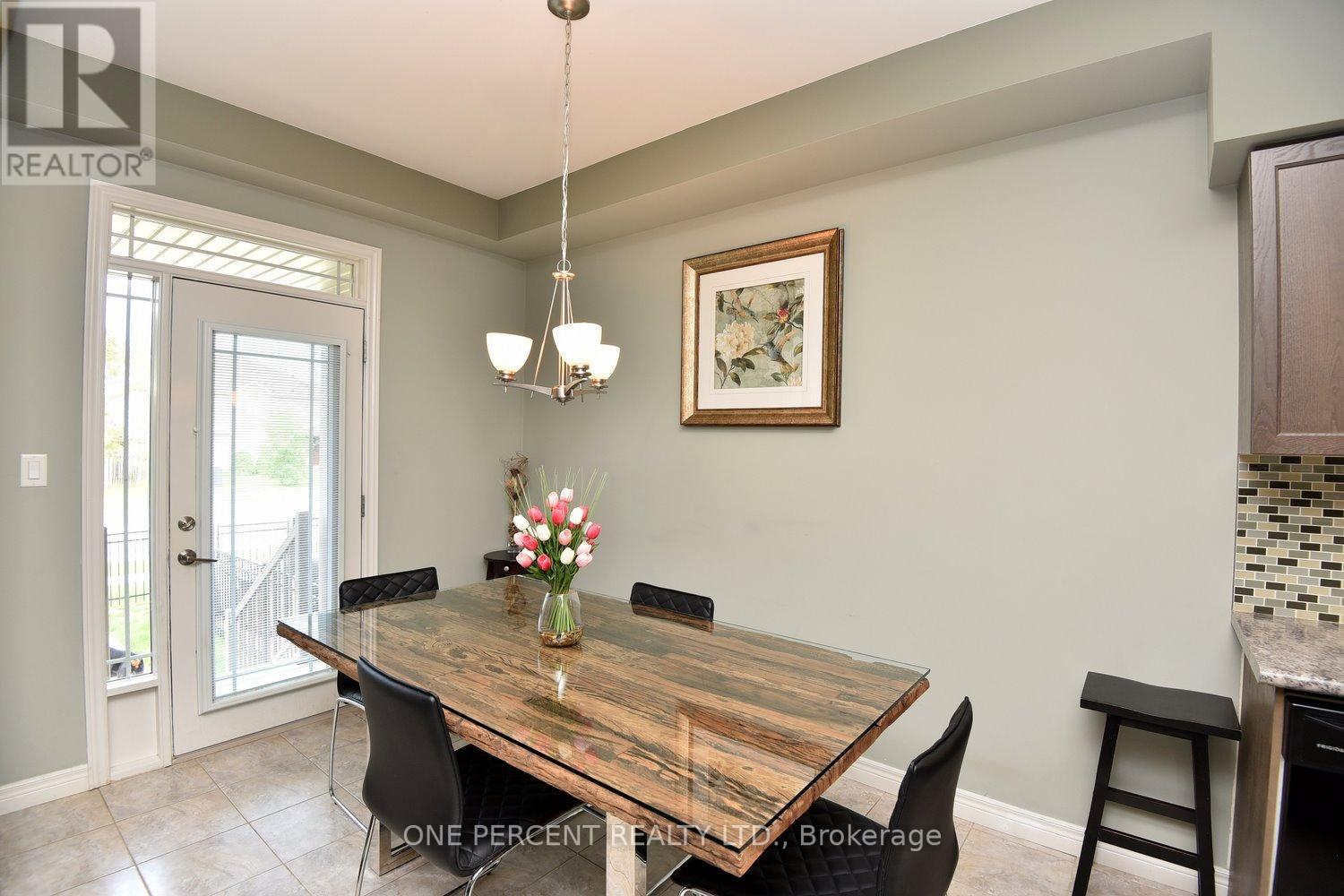 #4 -6 CHESTNUT DR, #4