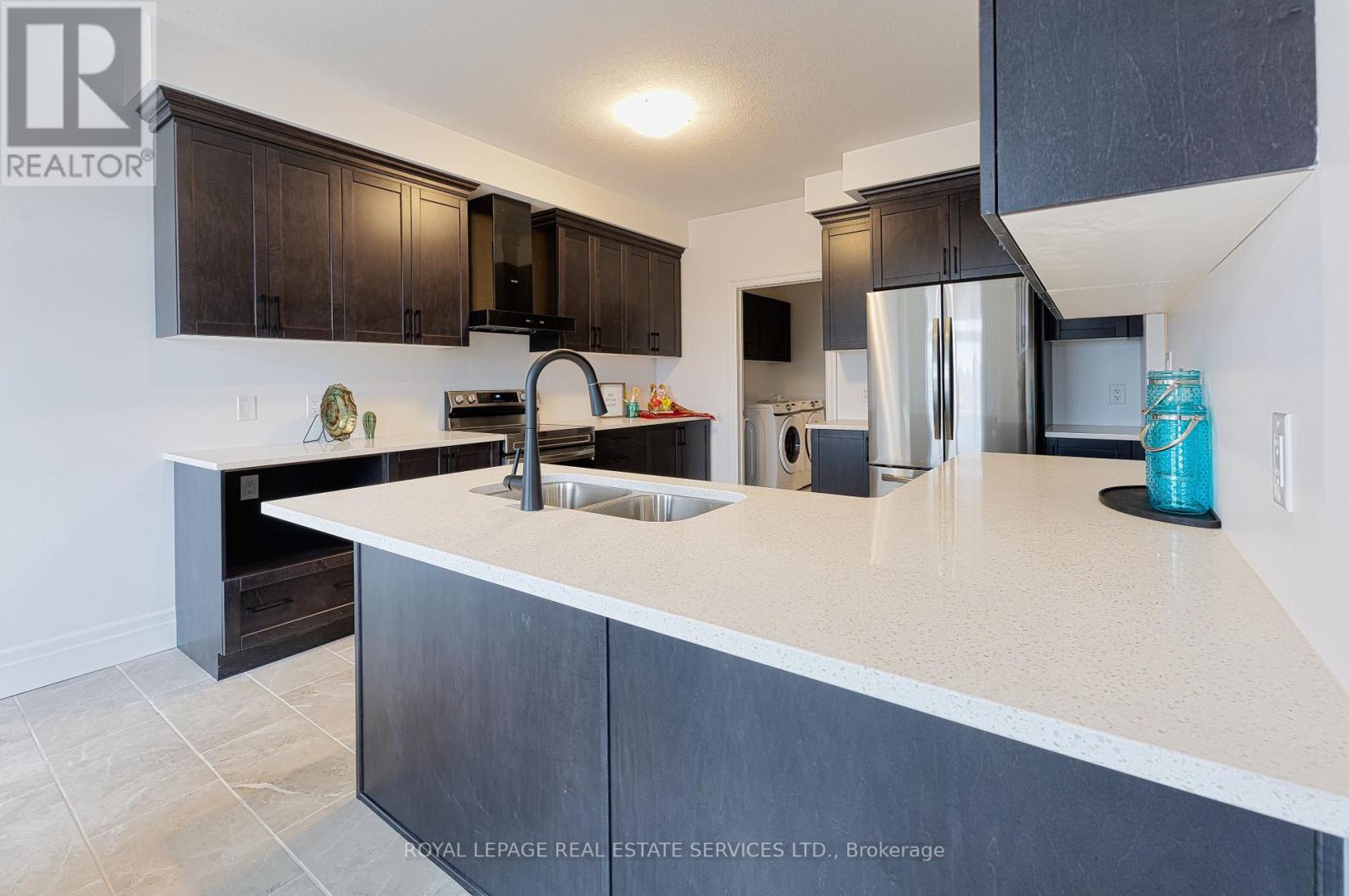 300 FREURE DR