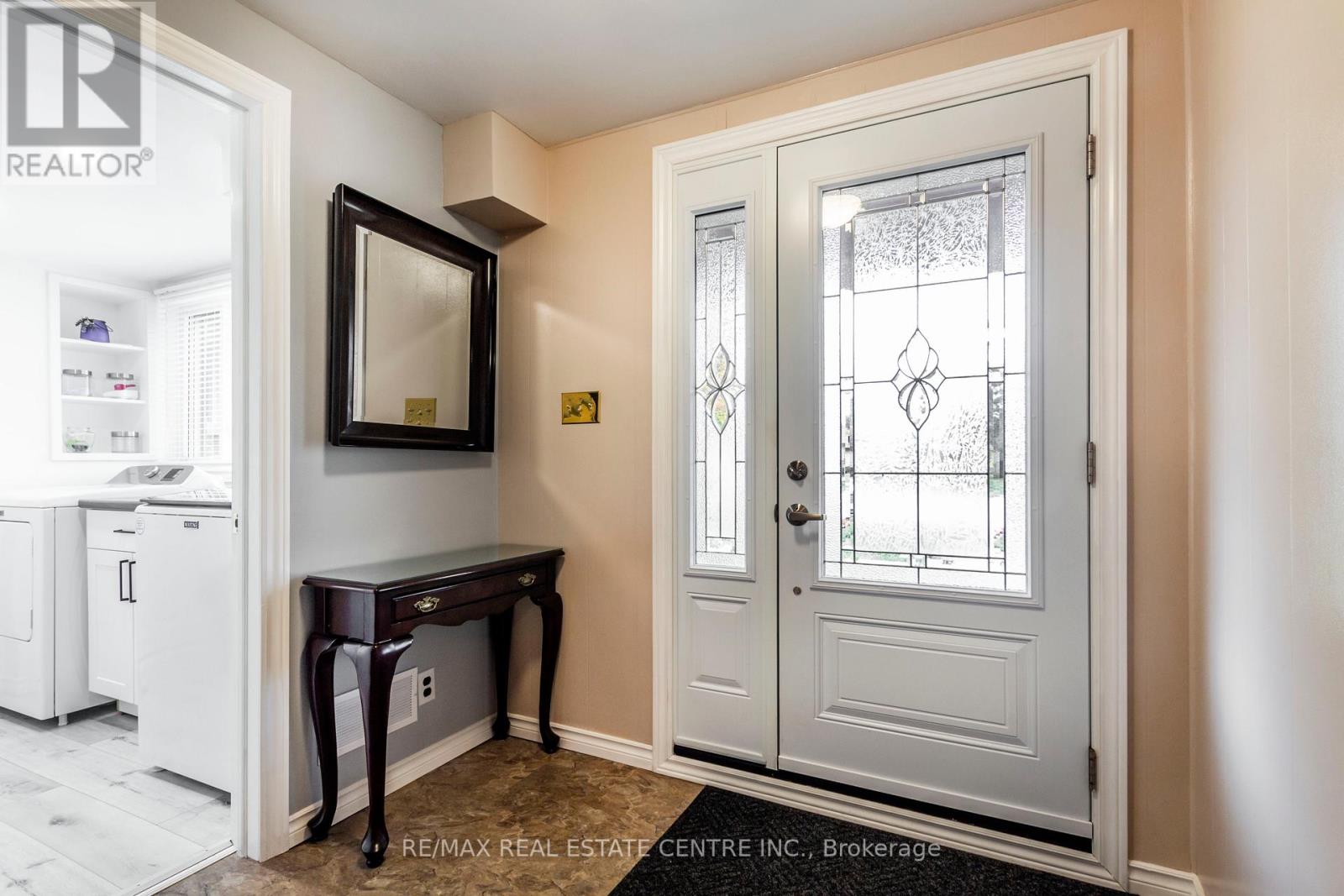 74 DUCHESS DR