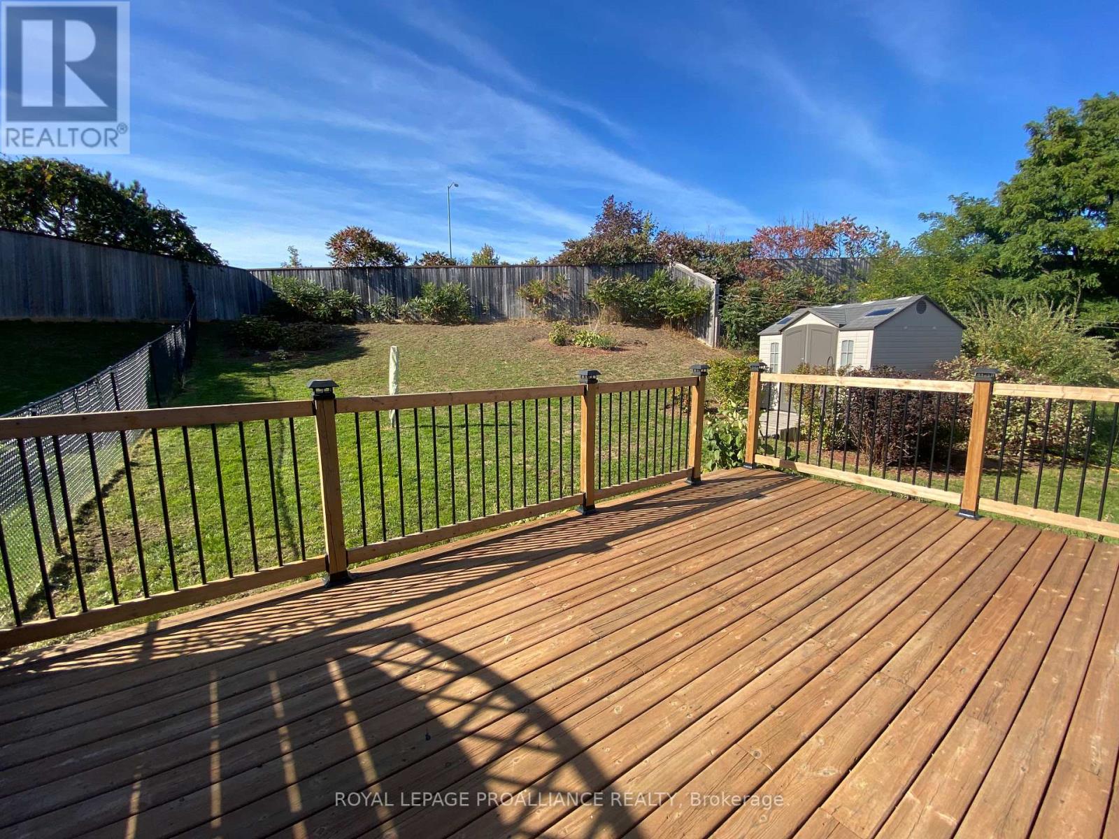 32 KARLEE CRT
