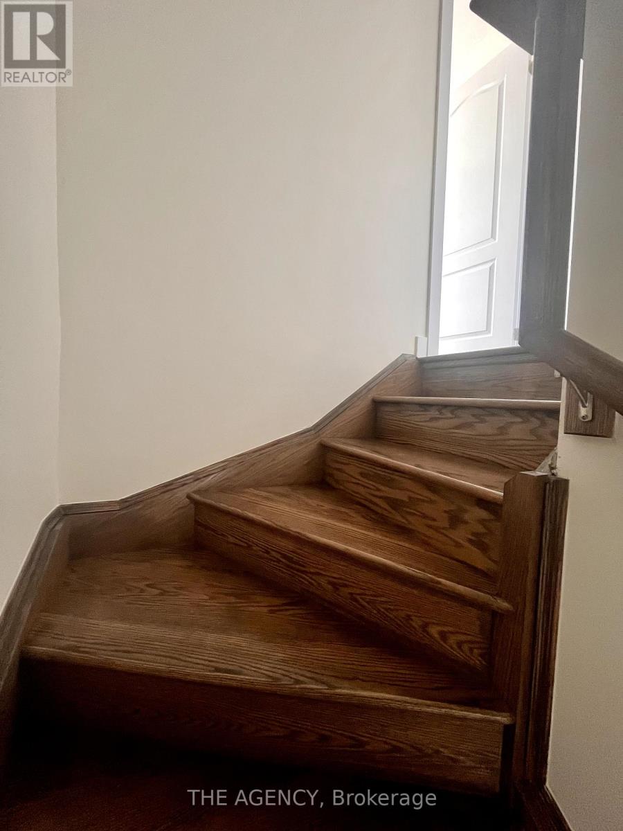 35 BASKETT ST