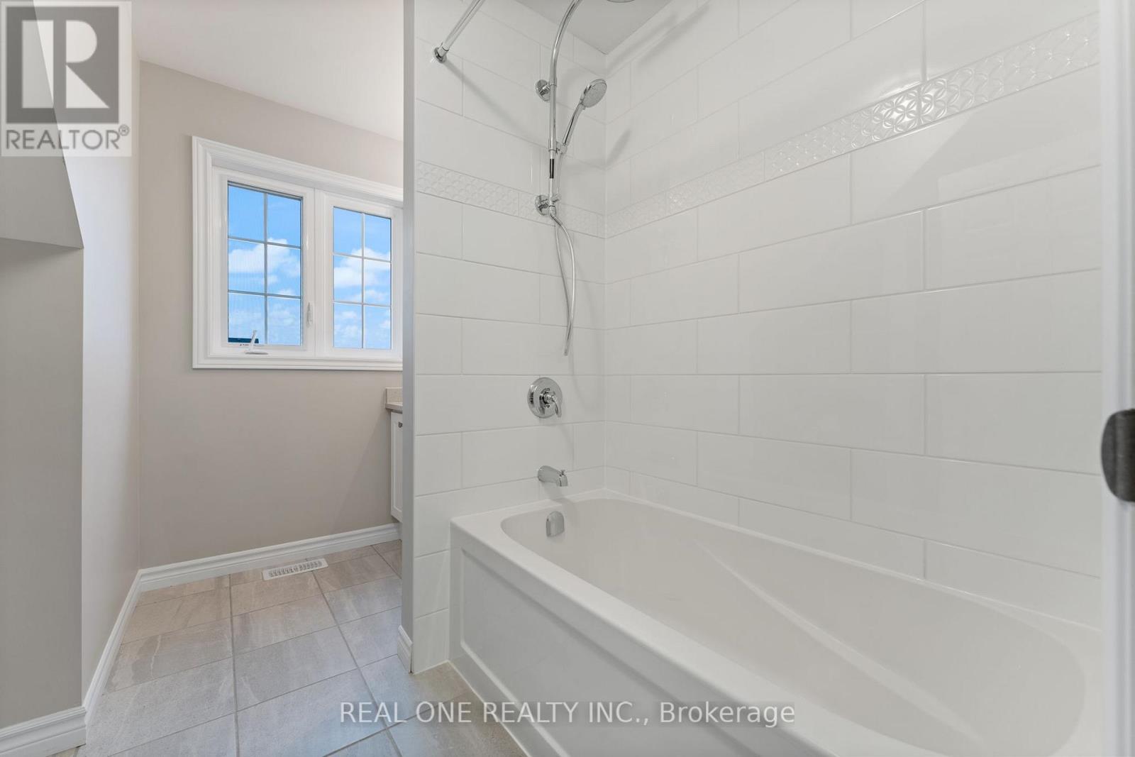 #1B -85 MULLIN DR, #1B