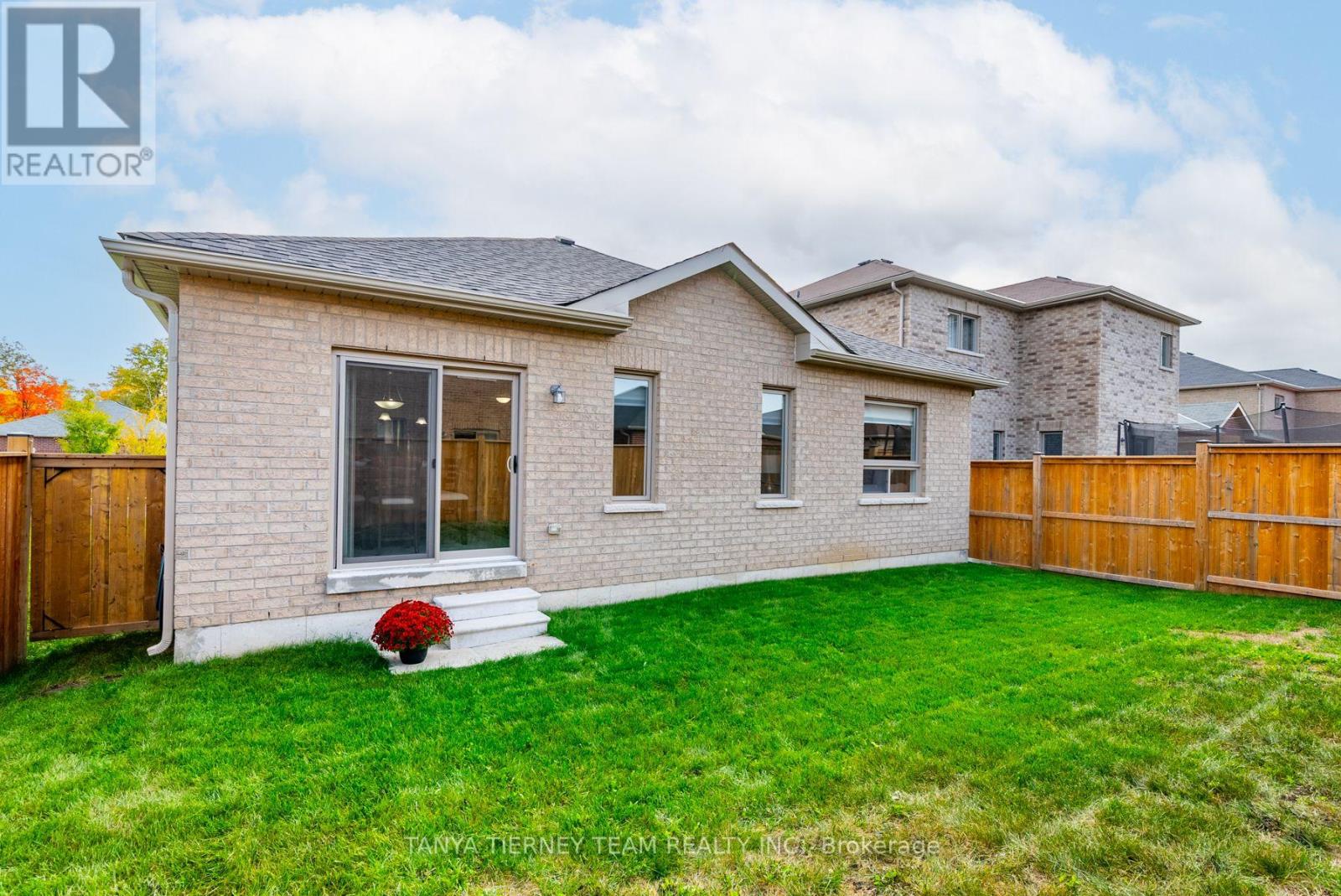 136 SPRINGDALE DR