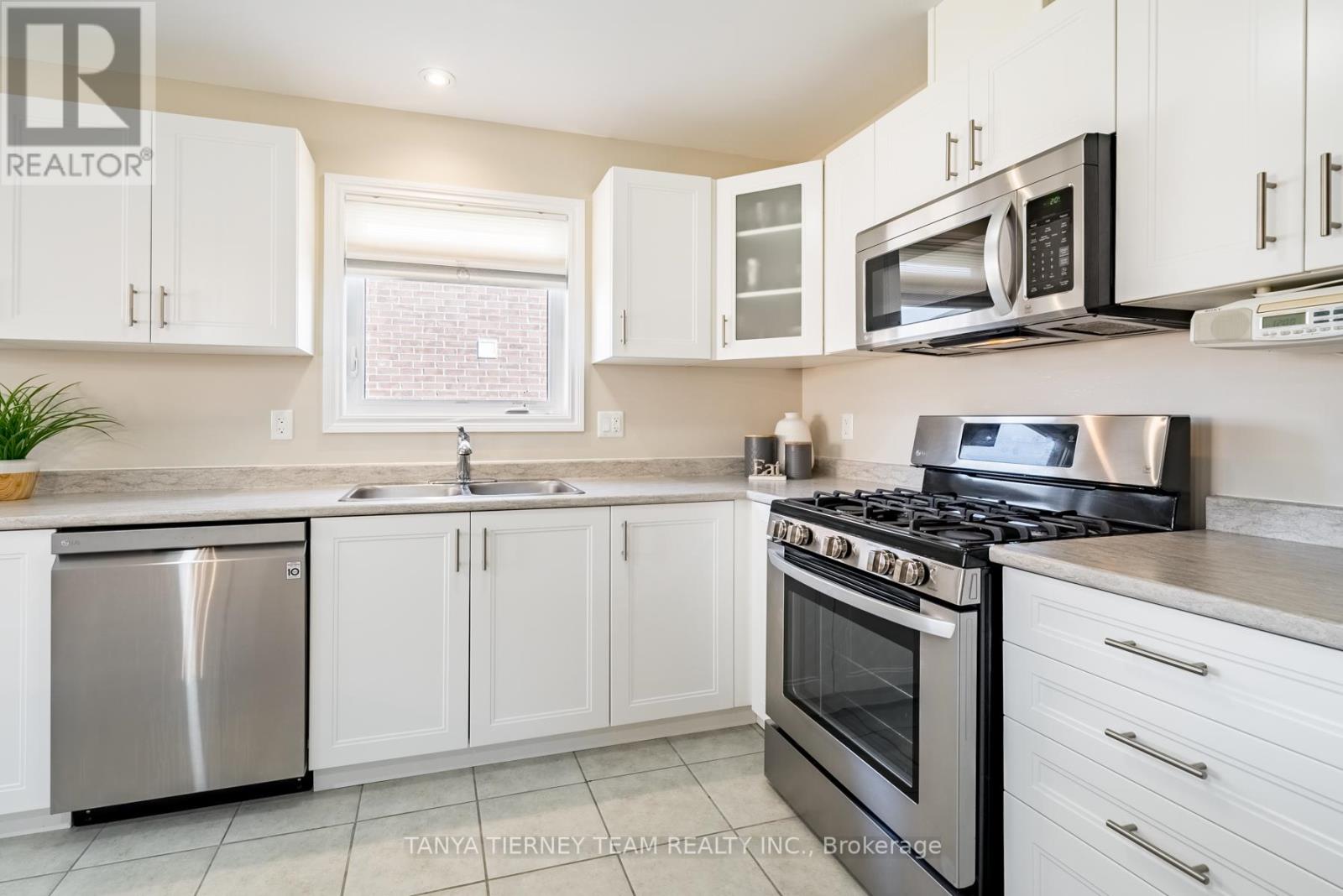 136 SPRINGDALE DR