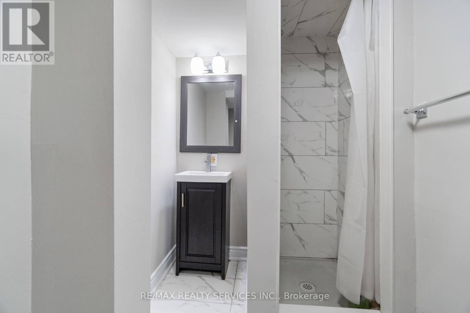 142 CORNERBROOK CRES