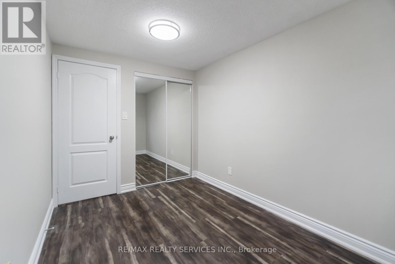 142 CORNERBROOK CRES