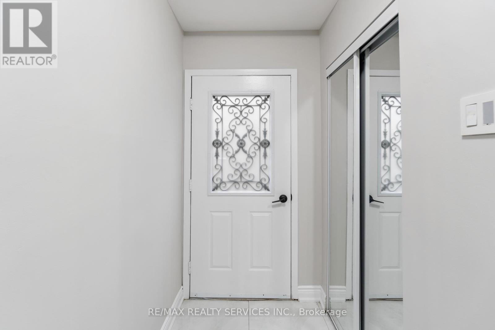 142 CORNERBROOK CRES