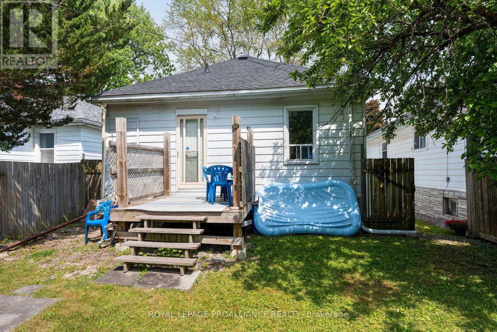 120 TORONTO ST