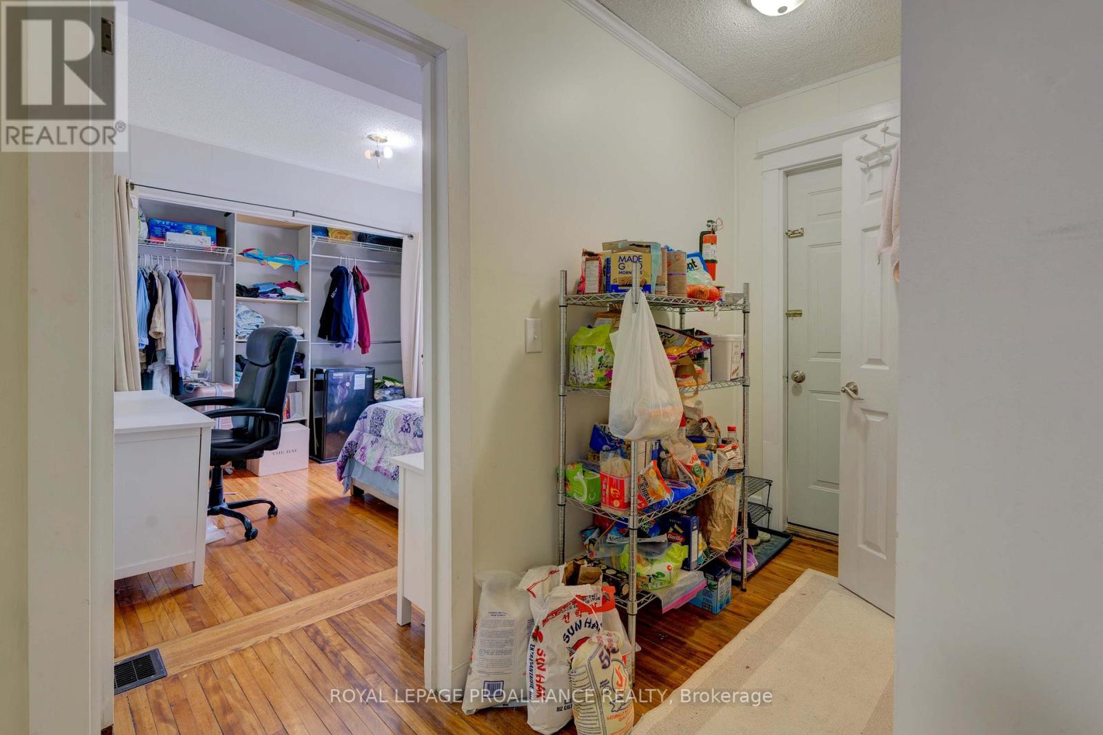 120 TORONTO ST