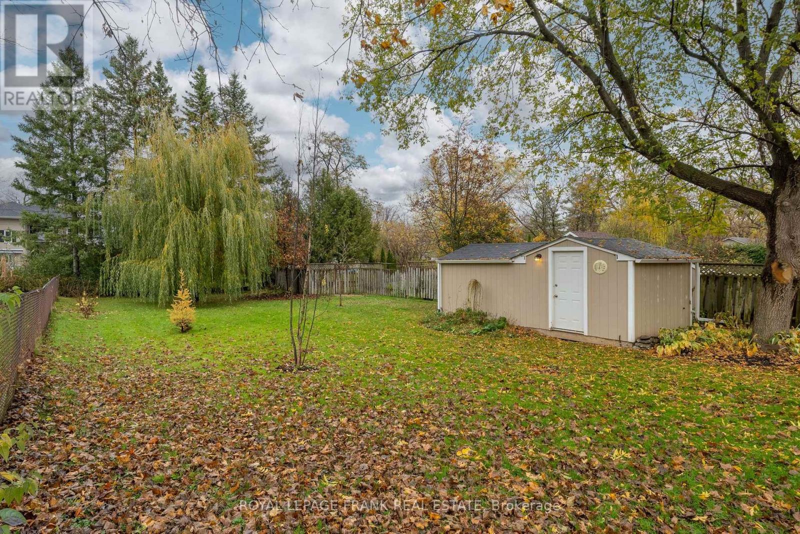 100 COLBORNE ST W