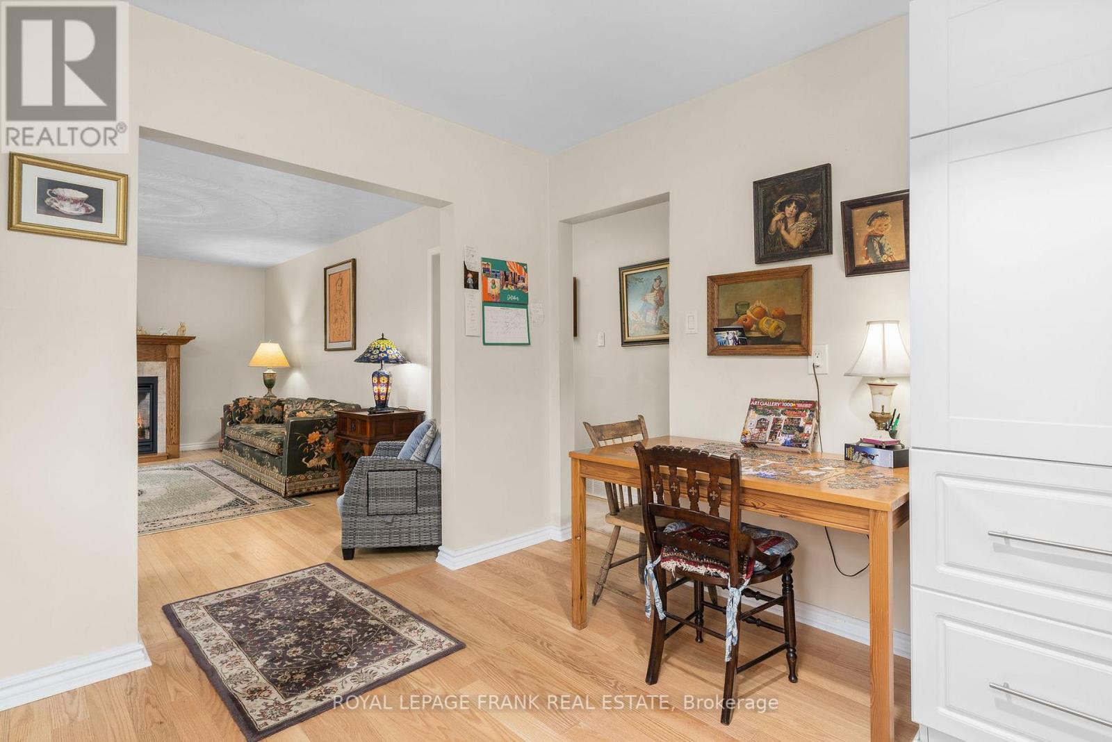 100 COLBORNE ST W