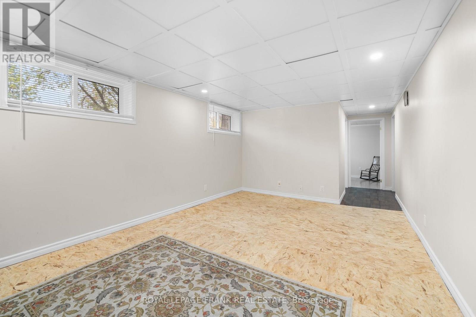 100 COLBORNE ST W